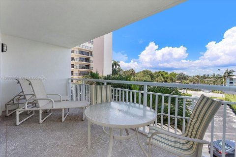 Copropriété à louer à Lauderdale-by-the-Sea, Floride: 2 chambres, 96.99 m2 № 2072061 - photo 3