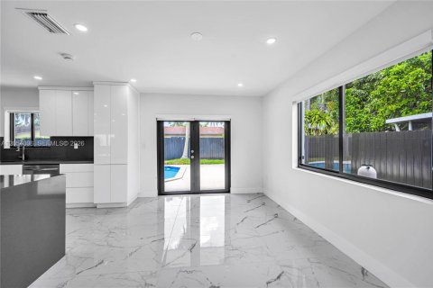 Villa ou maison à louer à Palmetto Bay, Floride: 4 chambres, 194.72 m2 № 2169290 - photo 10