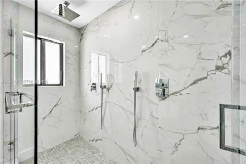 Villa ou maison à louer à Palmetto Bay, Floride: 4 chambres, 194.72 m2 № 2169290 - photo 19