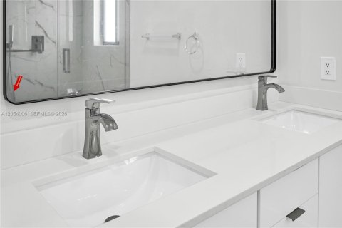 Villa ou maison à louer à Palmetto Bay, Floride: 4 chambres, 194.72 m2 № 2169290 - photo 18