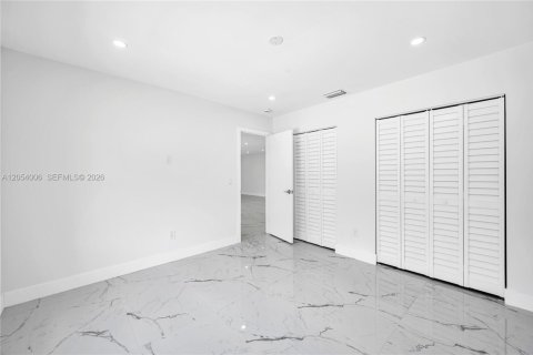 Villa ou maison à louer à Palmetto Bay, Floride: 4 chambres, 194.72 m2 № 2169290 - photo 29