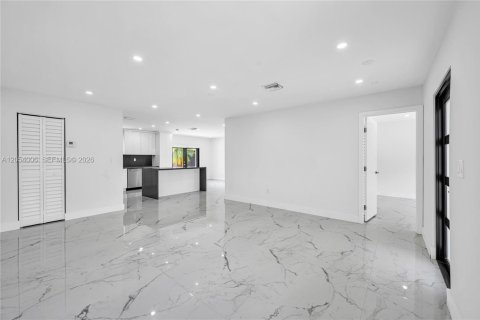 Villa ou maison à louer à Palmetto Bay, Floride: 4 chambres, 194.72 m2 № 2169290 - photo 7
