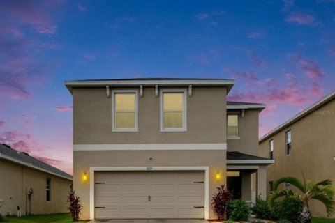 House in Riverview, Florida 4 bedrooms, 215.9 sq.m. № 1801782 - photo 1