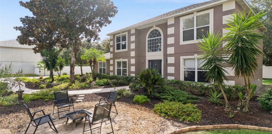 Villa ou maison à Winter Garden, Floride 4 chambres, 218.69 m2 № 2426852