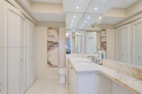 Condominio en venta en Aventura, Florida, 2 dormitorios, 144.93 m2 № 1968365 - foto 22
