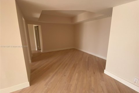 Condominio en venta en Aventura, Florida, 2 dormitorios, 144.93 m2 № 1968365 - foto 5