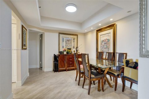 Condominio en venta en Aventura, Florida, 2 dormitorios, 144.93 m2 № 1968365 - foto 6