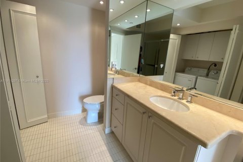 Condominio en venta en Aventura, Florida, 2 dormitorios, 144.93 m2 № 1968365 - foto 19