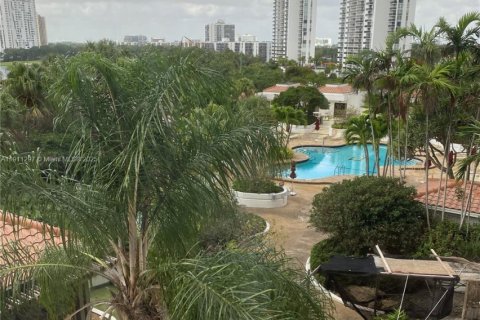 Condominio en venta en Aventura, Florida, 2 dormitorios, 144.93 m2 № 1968365 - foto 30