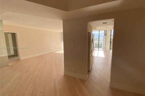 Condominio en venta en Aventura, Florida, 2 dormitorios, 144.93 m2 № 1968365 - foto 3