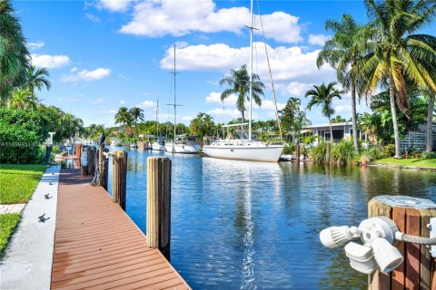 House in Fort Lauderdale, Florida 4 bedrooms, 247.31 sq.m. № 1874294 - photo 14