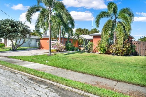 House in Fort Lauderdale, Florida 4 bedrooms, 247.31 sq.m. № 1874294 - photo 28