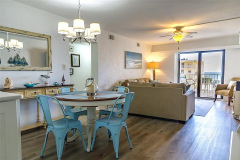 Copropriété à louer à New Smyrna Beach, Floride: 2 chambres, 88.26 m2 № 2421944 - photo 3