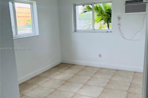 Apartment in Homestead, Florida 2 bedrooms, 1515.24 sq.m. № 2182604 - photo 4