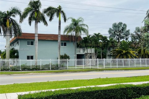 Apartment in Homestead, Florida 2 bedrooms, 1515.24 sq.m. № 2182604 - photo 3