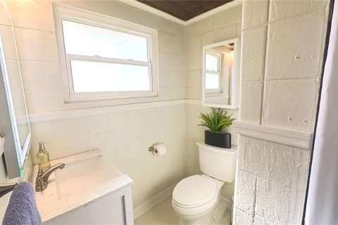 House in Nokomis, Florida 2 bedrooms, 89.74 sq.m. № 1905861 - photo 24