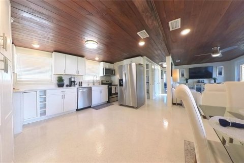 House in Nokomis, Florida 2 bedrooms, 89.74 sq.m. № 1905861 - photo 14