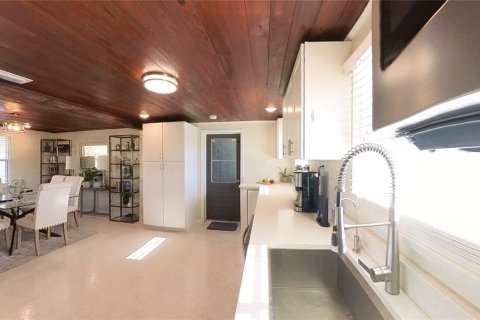 House in Nokomis, Florida 2 bedrooms, 89.74 sq.m. № 1905861 - photo 15
