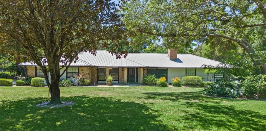House in Lake Mary, Florida 4 bedrooms, 241.55 sq.m. № 1654035