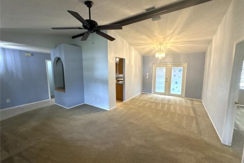 House in Port Charlotte, Florida 3 bedrooms, 157.93 sq.m. № 2148508 - photo 2
