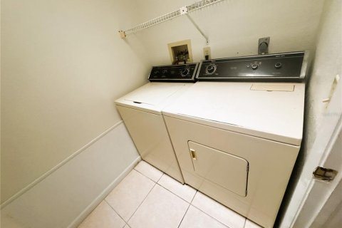 House in Port Charlotte, Florida 3 bedrooms, 157.93 sq.m. № 2148508 - photo 16