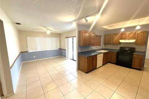 House in Port Charlotte, Florida 3 bedrooms, 157.93 sq.m. № 2148508 - photo 5