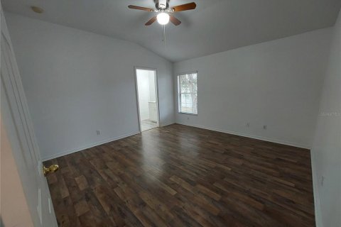 House in Lehigh Acres, Florida 3 bedrooms, 164.44 sq.m. № 2215534 - photo 14