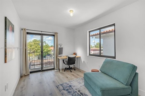 Touwnhouse à vendre à Miami, Floride: 3 chambres, 139.35 m2 № 1997862 - photo 28