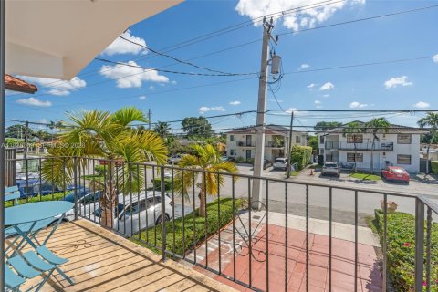 Touwnhouse à vendre à Miami, Floride: 3 chambres, 139.35 m2 № 1997862 - photo 22