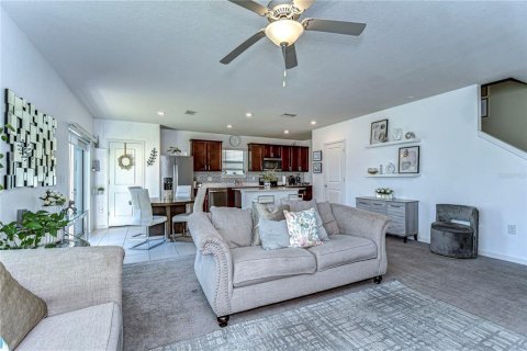 House in Wesley Chapel, Florida 3 bedrooms, 169.27 sq.m. № 1732295 - photo 10