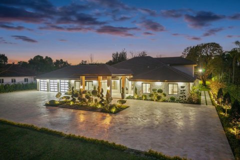Villa ou maison à vendre à Southwest Ranches, Floride: 6 chambres, 743.96 m2 № 2154608 - photo 10