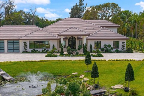 Villa ou maison à vendre à Southwest Ranches, Floride: 6 chambres, 743.96 m2 № 2154608 - photo 2
