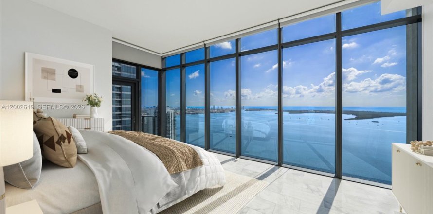 Кондоминиум с 3 спальнями в Майами, Флорида № 2066708