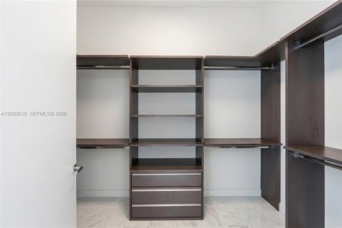 Купить кондоминиум в Майами, Флорида 3 спальни, 196.67м2, № 2066708 - фото 8