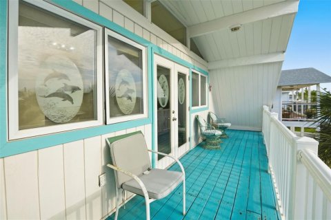 House in Bradenton Beach, Florida 5 bedrooms, 176.79 sq.m. № 2142970 - photo 18