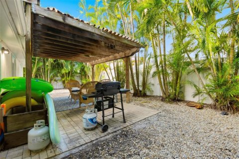 House in Bradenton Beach, Florida 5 bedrooms, 176.79 sq.m. № 2142970 - photo 29