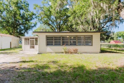 Casa en Auburndale, Florida 3 dormitorios, 111.11 m2 № 2131499