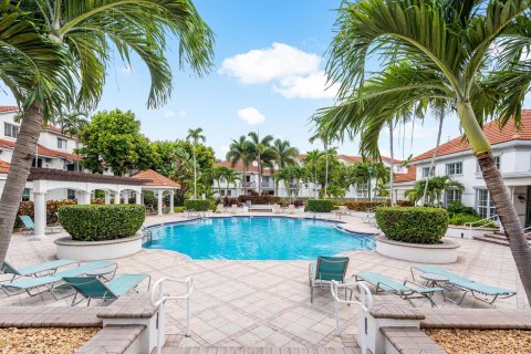 Condo in Delray Beach, Florida, 2 bedrooms № 2147081 - photo 17