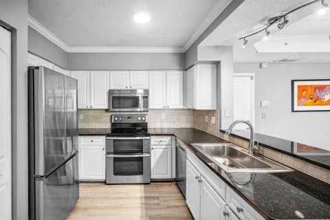Condo in Delray Beach, Florida, 2 bedrooms № 2147081 - photo 5