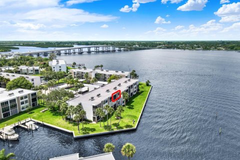Copropriété à vendre à Stuart, Floride: 2 chambres, 99.59 m2 № 2077767 - photo 3