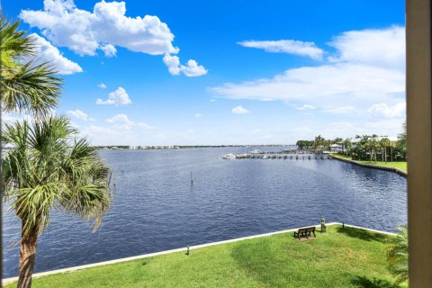 Copropriété à vendre à Stuart, Floride: 2 chambres, 99.59 m2 № 2077767 - photo 5