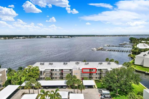 Copropriété à vendre à Stuart, Floride: 2 chambres, 99.59 m2 № 2077767 - photo 4