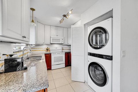 Copropriété à louer à Boca Raton, Floride: 2 chambres, 92.44 m2 № 2186806 - photo 7