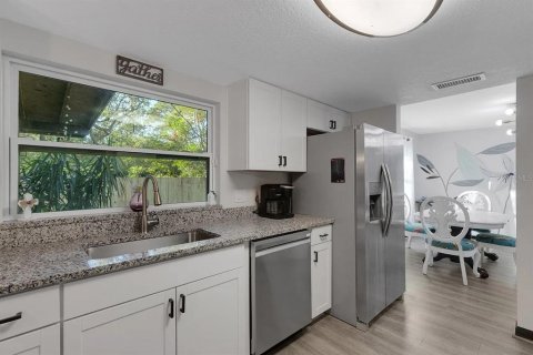 Villa ou maison à vendre à Seminole, Floride: 3 chambres, 169.64 m2 № 2355888 - photo 7