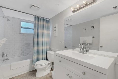 Villa ou maison à vendre à Seminole, Floride: 3 chambres, 169.64 m2 № 2355888 - photo 11