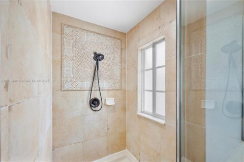 House in Homestead, Florida 6 bedrooms, 341.69 sq.m. № 1788360 - photo 30