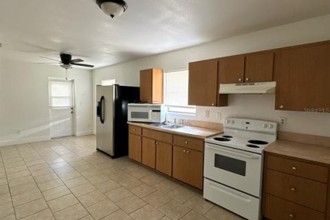 Купить виллу или дом в Бушнелл, Флорида 5 комнат, 111.48м2, № 1536637 - фото 10