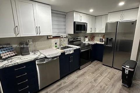 Снять в аренду таунхаус в Майами, Флорида 2 спальни, 142.14м2, № 2008392 - фото 5