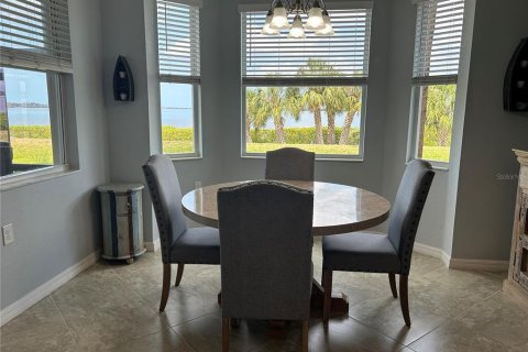 Condo in Bradenton, Florida, 2 bedrooms  № 1679559 - photo 22