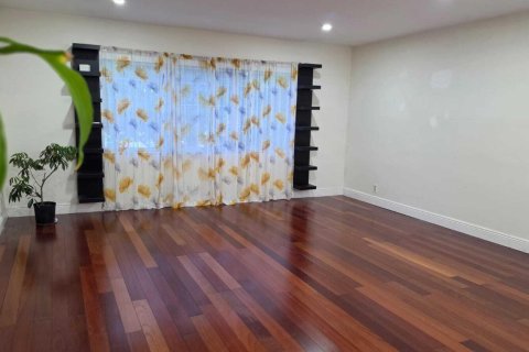 Copropriété à louer à Hollywood, Floride: 2 chambres, 90.12 m2 № 2173202 - photo 13